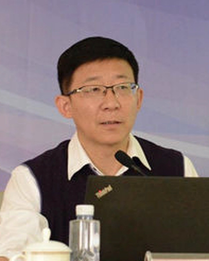 巴世光研究员肖像照